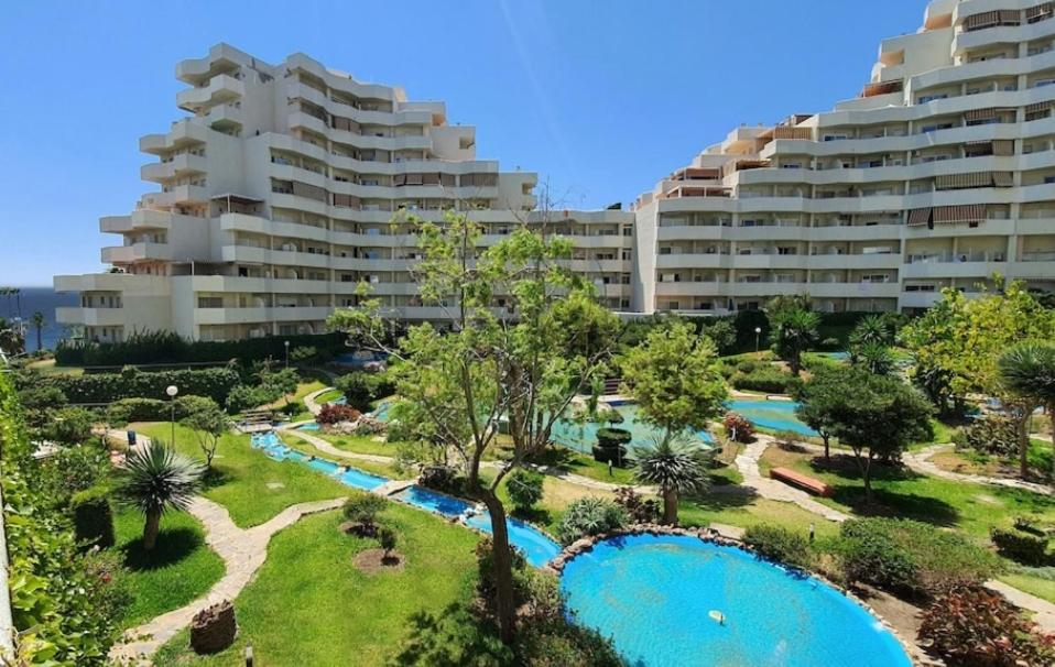 El Estudio De La Playa Benalbeach 324 Gran Terraza Vistas Al Mar Benalmadena Exterior photo
